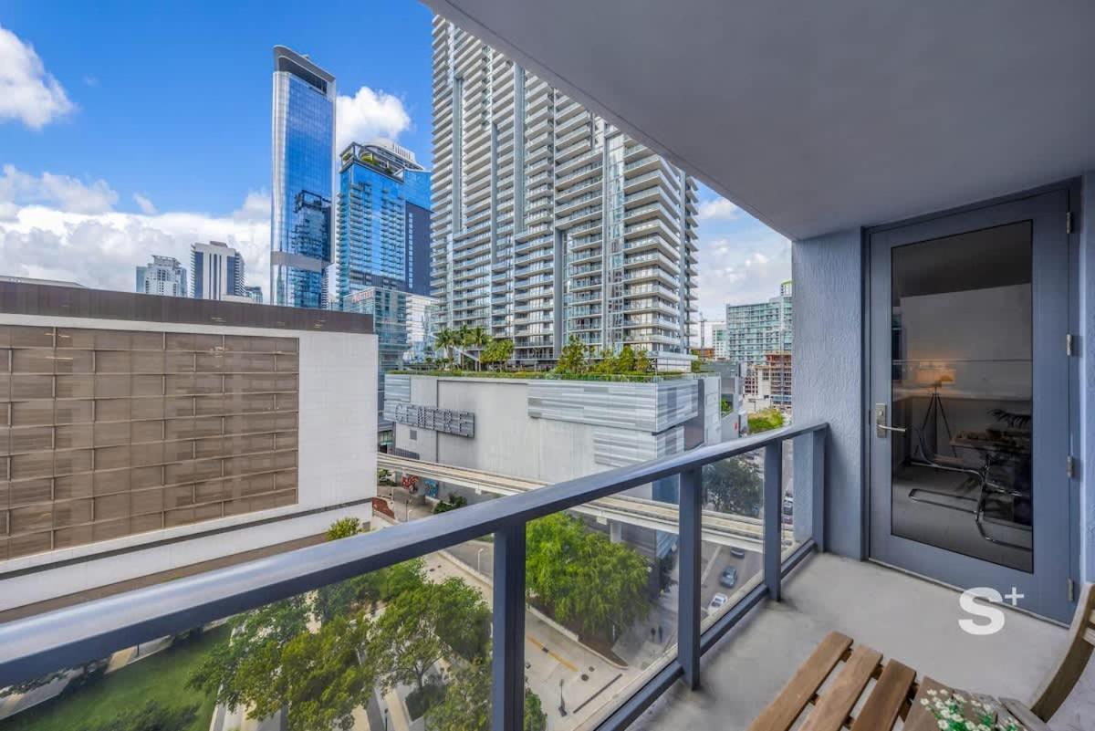 Stylish 2bd By Brickell Centre Apartment *